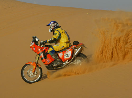 Dimas durante o Rally Dakar 2007. (foto: Divulgação)