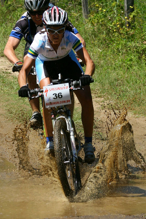 Roberta Stopa vence o Big Biker 2009 (foto: Douglass Fagundes/ www.webventure.com.br)