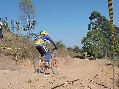 Baseado nos americanos  os primeiros campeonatos surgiram  na década de 80. (foto: André Chaco)