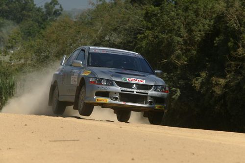 Spinelli vence no Rally de Pomerode (foto: Divulgação/ Aricio Filho)