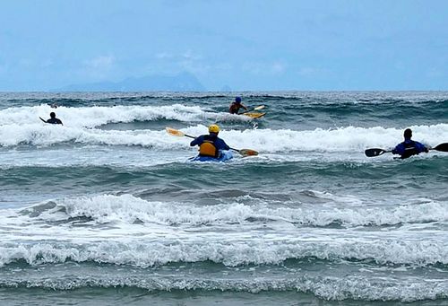 Dicas servem para evitar choques e conflitos quando o mar está cheio (foto: Ricardo Sá)