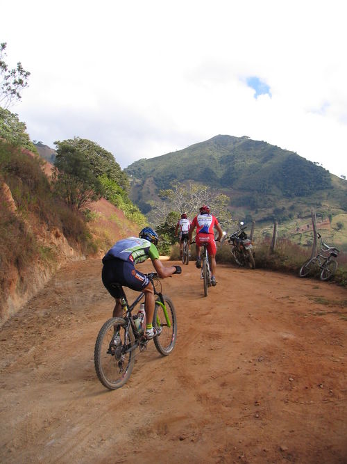 Região tem belas paisagens naturais (foto: Amigos da Bike)