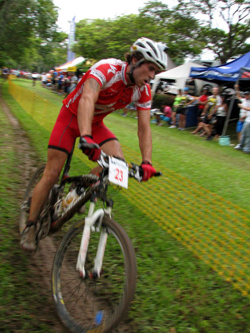 Hugo Prado Neto é o guia no circuito (foto: Thiago Padovanni/ www.webventure.com.br)