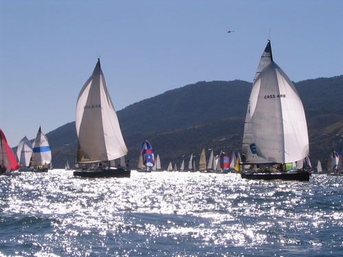 Regata atingirá extremos sul e norte da Ilha (foto: Roberta Spiandorim/ www.webventure.com.br)