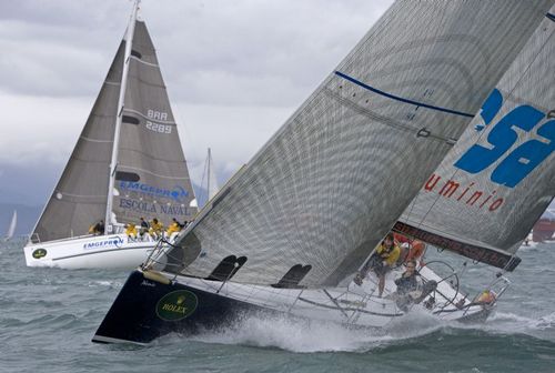 Na última quarta regata contou com ventos muito fortes (foto: Rolex/ Daniel Foster)