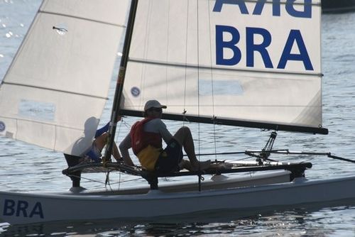 Hobie Cat brasileiro foi alterado e está fora  segundo juízes do Pan (foto: Thiago Padovanni/ www.webventure.com.br)