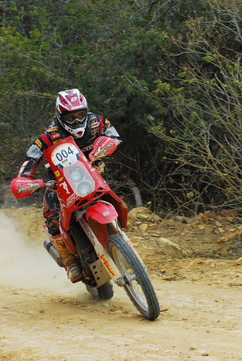 Zé Hélio é o líder das motos (foto: David dos Santos Jr/ www.webventure.com.br)