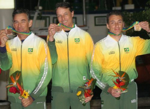 Medalhista pan-americano Claudio Biekarck (à esquerda) comandará barco recordista da Refeno (foto: Thiago Padovanni/ www.webventure.com.br)