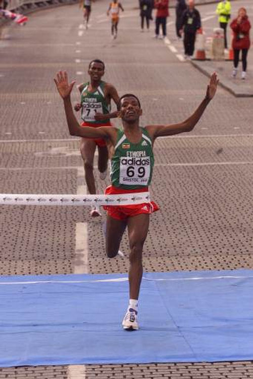 Haile é um dos maiores corredores de todos os tempos (foto: IAAF)