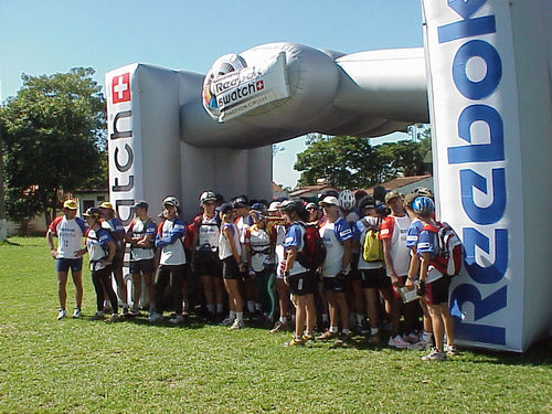 Atletas aguardam largada na final da primeira edição do circuito  em Itatiaia (foto: Arquivo Webventure)