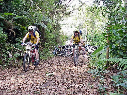 Epinephrine pedala na EMA 2000  da qual foi a campeã (foto: André Chaco / Arquivo Webventure)