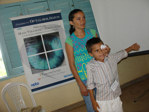 A equipe de oftalmologia realizou palestras e treinamentos com professores (foto: Divulgação)