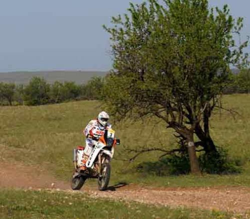 Casteu surpreendeu e levou título nas motos. (foto: DPPI/Divulgação)