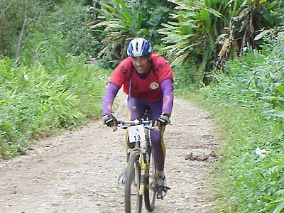 Pupo no primeiro trecho de mountain bike; segundo ele  a prova foi de superação. (foto: André Pascowitch)