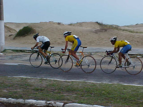 Competidores do Campeonato Gaúcho de Ciclismo (foto: )