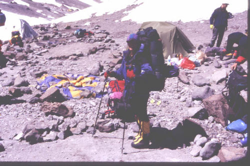 Campo alto do Aconcágua  na Argentina: treino para grandes montanhas é... escalar e caminhar por muitas trilhas. (foto: Arquivo pessoal)