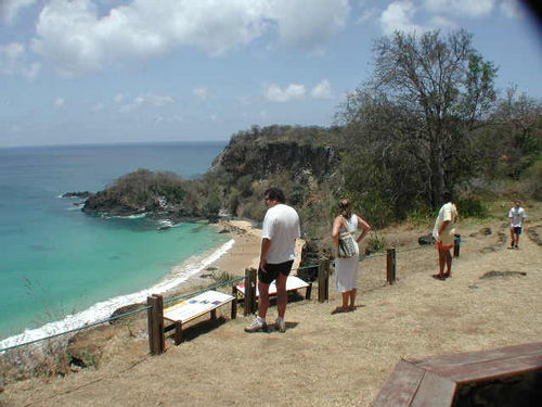 De acordo com o plano  a qualidade na visita leva à consciência da preservação do local. (foto: Arquivo Imagem Projeto Tamar)