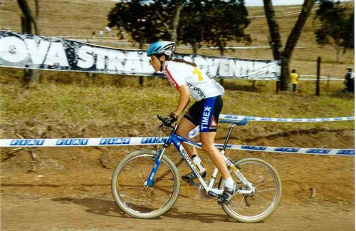 Jaqueline Mourão defende o título na Elite feminina. (foto: Divulgação)