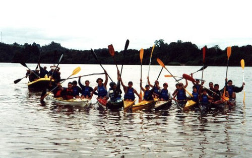 Canoístas realizaram limpeza do Taquari.Canoístas realizaram limpeza do Taquari.Canoístas realizaram limpeza do Taquari.Canoístas realizaram limpeza do Taquari.Canoístas realizaram limpeza do Taquari. (foto: Divulgação)