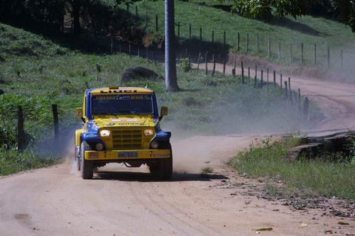 Reinaldo Varela e Edgar Fabre lideram o campeonato (foto: André Chaco - Webventure)