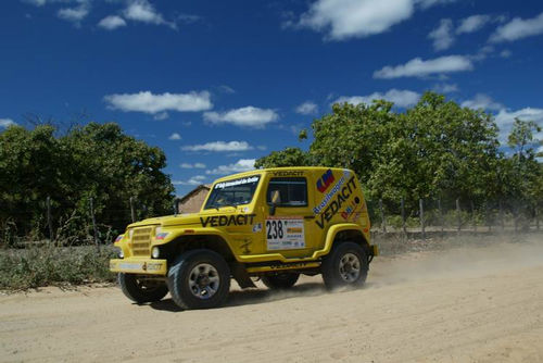 Competidores partem em direção ao Ceará. (foto: André Chaco/www.webventure.com.br)