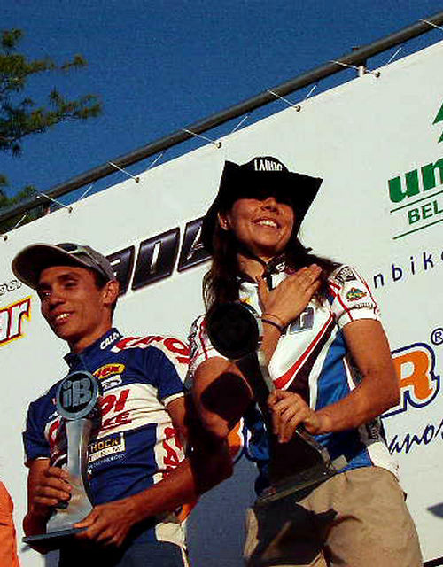 Jaqueline Mourão sonha com a inédita participação feminina do Brasil no MTB olímpico. (foto: Bruno Magalhães)