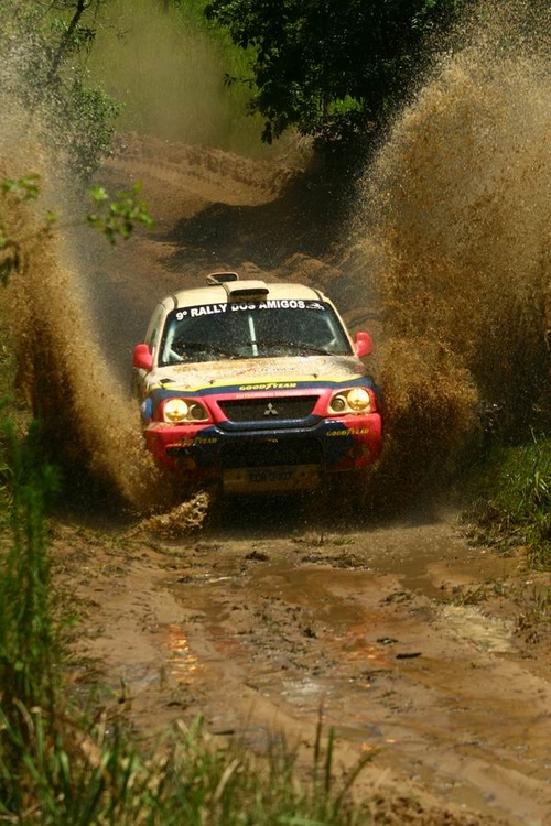 Rally dos Amigos tradicionalmente fecha o calendário off-road brasileiro (foto: Douglass Fagundes/ www.webventure.com.br)