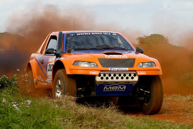 Marcos Moraes volta ao Brasileiro depois de organizar o Rally dos Sertões (foto: André Chaco/ www.webventure.com.br)